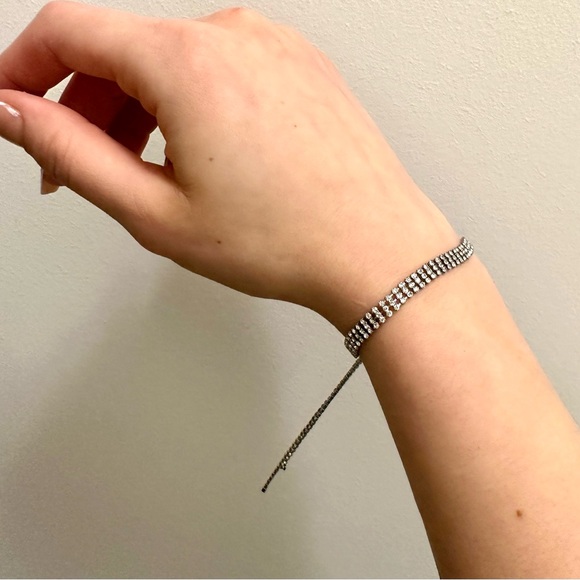 Blingy bracelet with adjustable sliding clasp - Picture 4 of 4